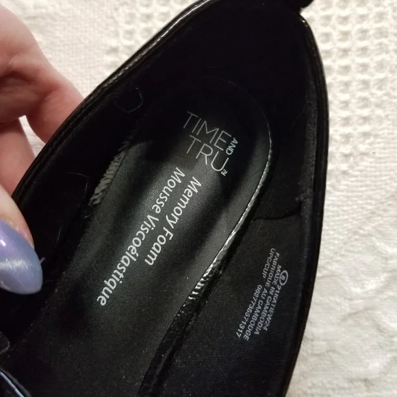 Mod Balletcore Patent Jewel Buckle Mary Jane Flats - Picture 8 of 8